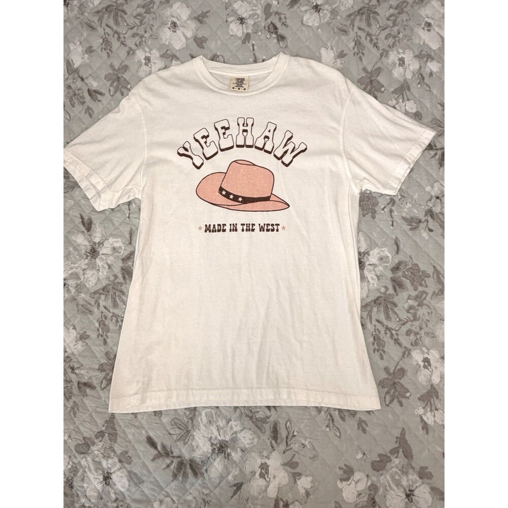 Comfort Colors Yeehaw Made In The West Graphic Tee Medium Western Cowgirl Pink